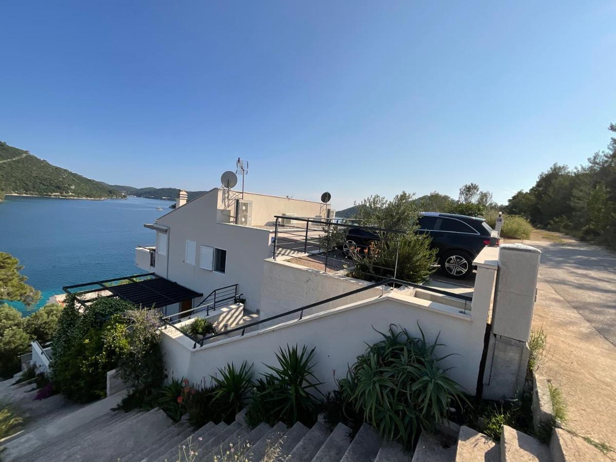 Villa Iva Lastovo Uble Exterior foto